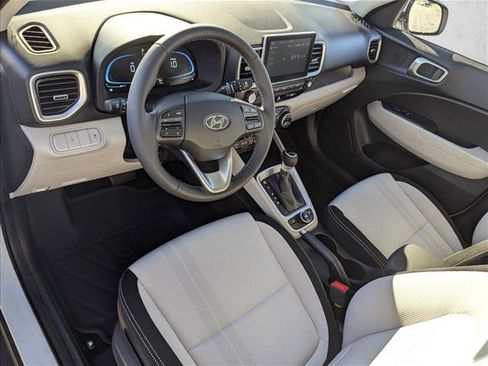 New 2026 Hyundai Venue SEL image 3