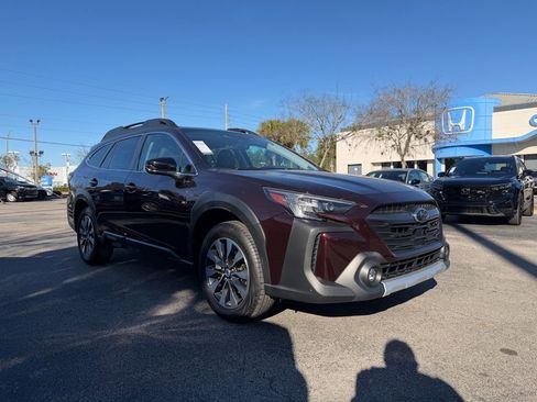 Used 2023 Subaru Outback Limited image 1