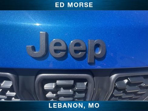 Used 2025 Jeep Compass Trailhawk AWD/4WD image 28