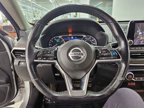 Used 2020 Nissan Altima 2.5 SL FWD image 10
