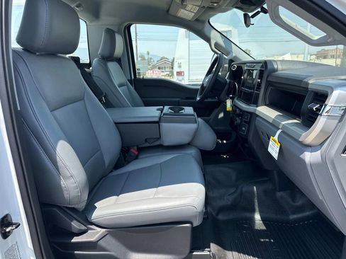 New 2025 Ford F350 XL w/ XL Chrome Package image 21