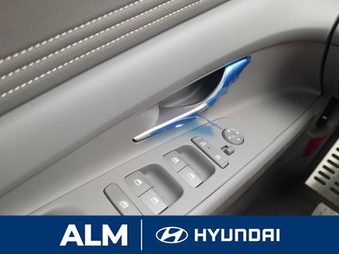New 2025 Hyundai Elantra Sport image 24