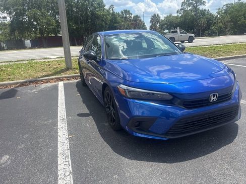 Used 2024 Honda Civic Sport image 2