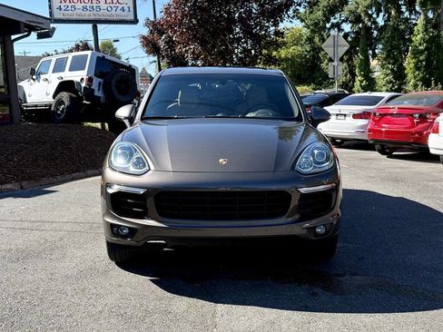 Used 2016 Porsche Cayenne S AWD/4WD image 9
