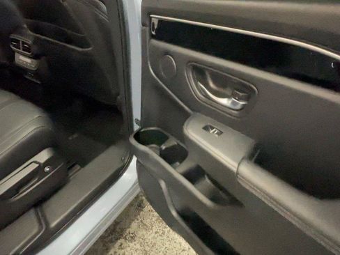 Certified 2023 Honda Pilot Touring image 21