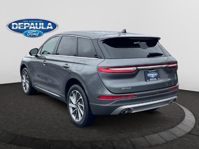 Used 2023 Lincoln Corsair AWD w/ Equipment Group 101A image 4