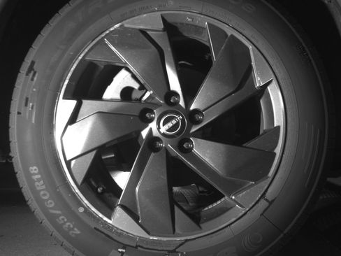 Used 2025 Nissan Rogue SV image 15