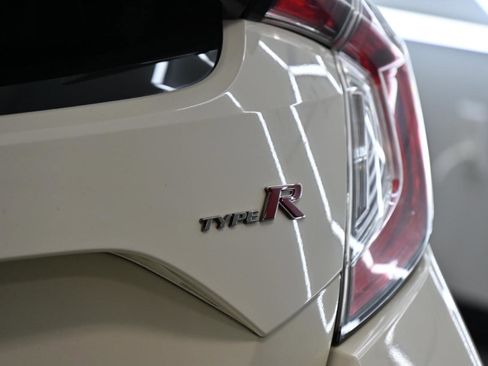 Used 2018 Honda Civic Type R image 16