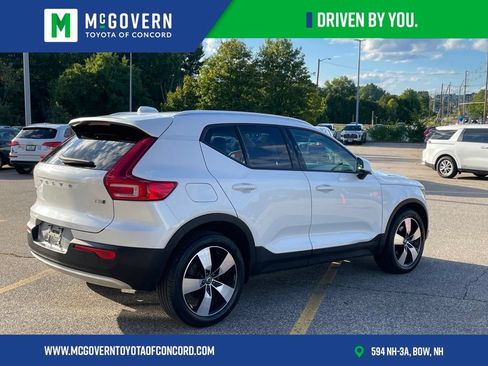 Used 2021 Volvo XC40 T5 Momentum w/ Protection Package Premier AWD/4WD image 5