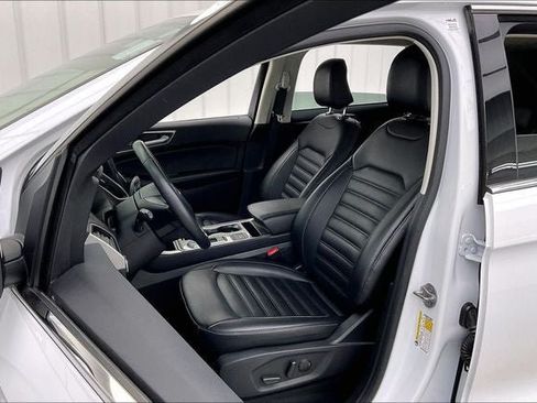 Used 2024 Ford Edge SEL AWD/4WD image 8
