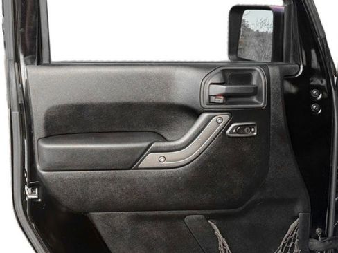 Used 2013 Jeep Wrangler Unlimited Sport AWD/4WD image 14