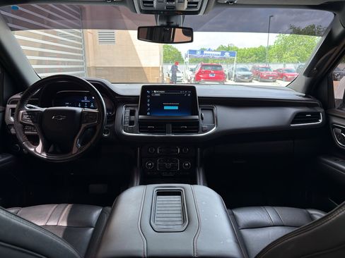 Used 2022 Chevrolet Suburban RST w/ Luxury Package RWD image 13