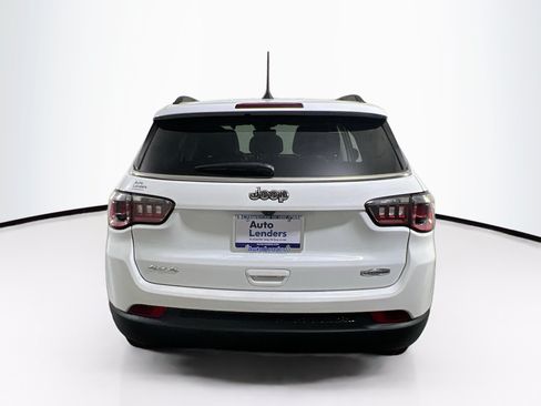 Used 2022 Jeep Compass Latitude w/ Convenience Group AWD/4WD image 6