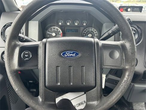 Used 2016 Ford F250 XL w/ Power Equipment Group image 32