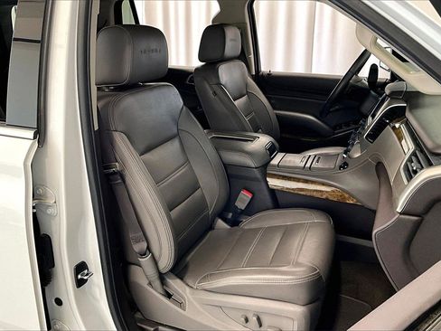 Used 2017 GMC Yukon Denali w/ Open Road Package image 16