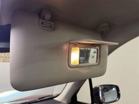 Used 2022 Subaru Forester Limited image 33