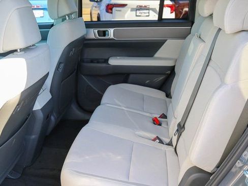 New 2026 Hyundai Santa Fe SE image 15