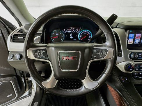 Used 2017 GMC Yukon SLT RWD image 9