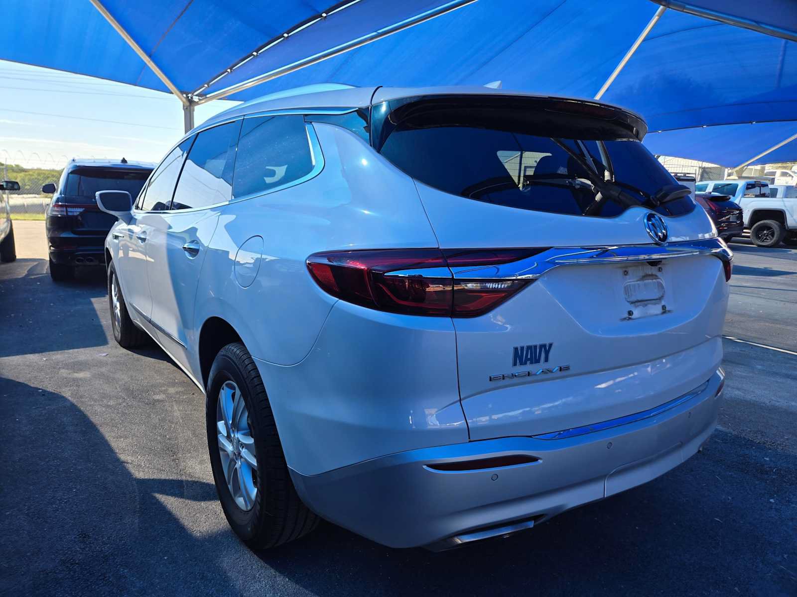 Used 2020 Buick Enclave Essence w/ Sound and Sites Package FWD image 3
