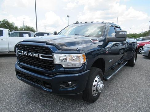 Used 2024 RAM 3500 Big Horn w/ Sport Appearance Package AWD/4WD image 3