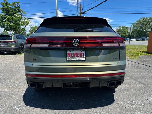 New 2026 Volkswagen Atlas Cross Sport SEL R-Line AWD/4WD image 3