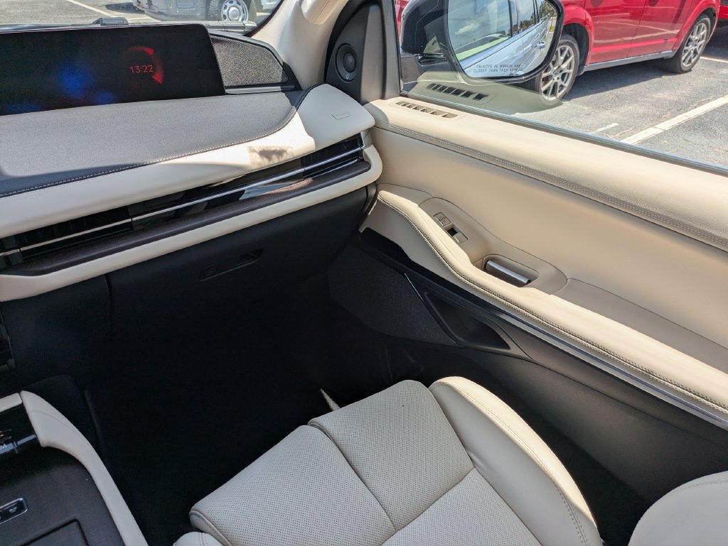 New 2027 Lincoln Navigator L Reserve AWD/4WD image 18