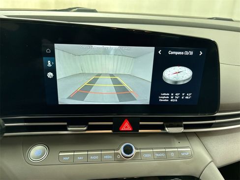 Used 2023 Hyundai Elantra SEL w/ Convenience Package image 15