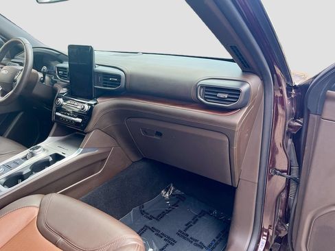 Used 2023 Ford Explorer King Ranch w/ Technology Package AWD/4WD image 24