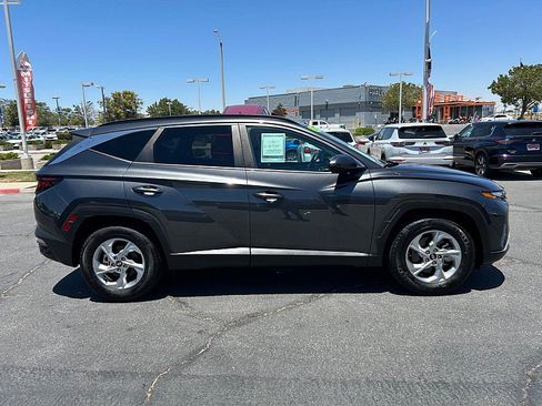 Used 2024 Hyundai Tucson SEL FWD image 3