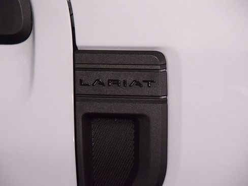 New 2025 Ford Maverick Lariat w/ Black Appearance Package image 12