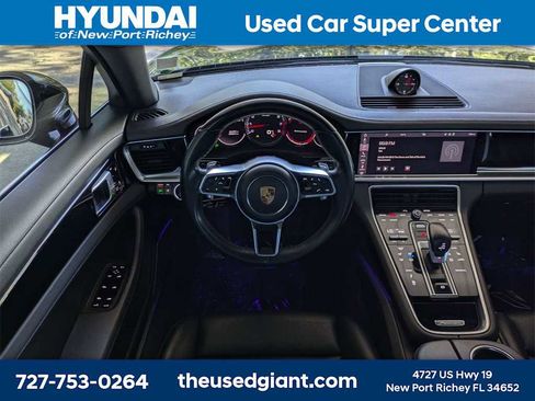 Used 2018 Porsche Panamera 4S image 18