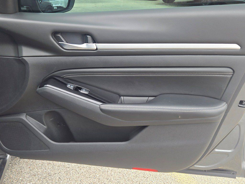 Used 2021 Nissan Altima 2.5 SL AWD/4WD image 8