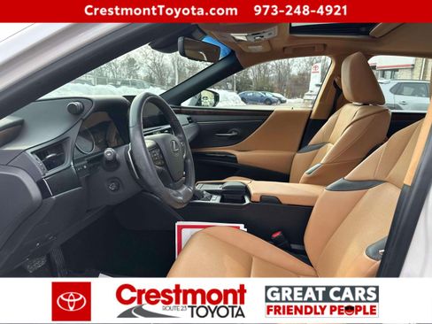 Used 2022 Lexus ES 300h w/ Premium Package image 18