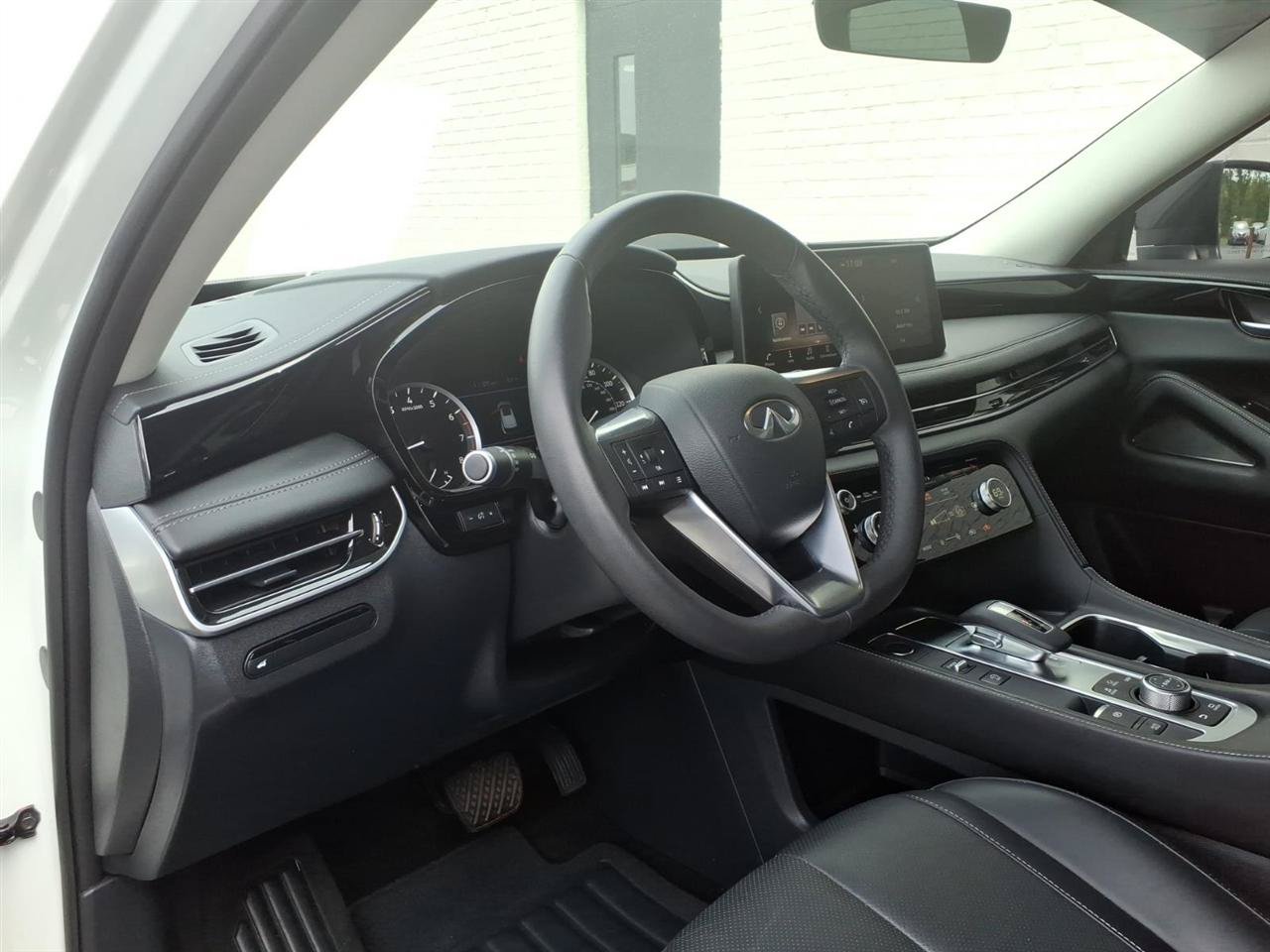 Used 2025 INFINITI QX60 Pure FWD image 6