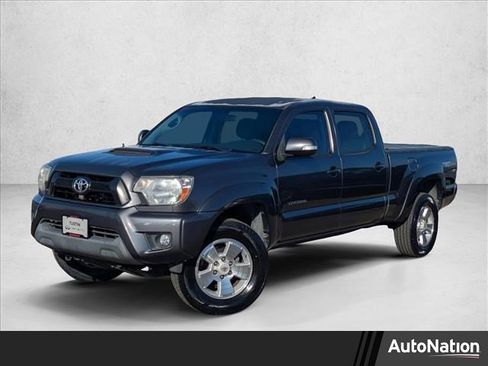 Used 2015 Toyota Tacoma PreRunner image 1