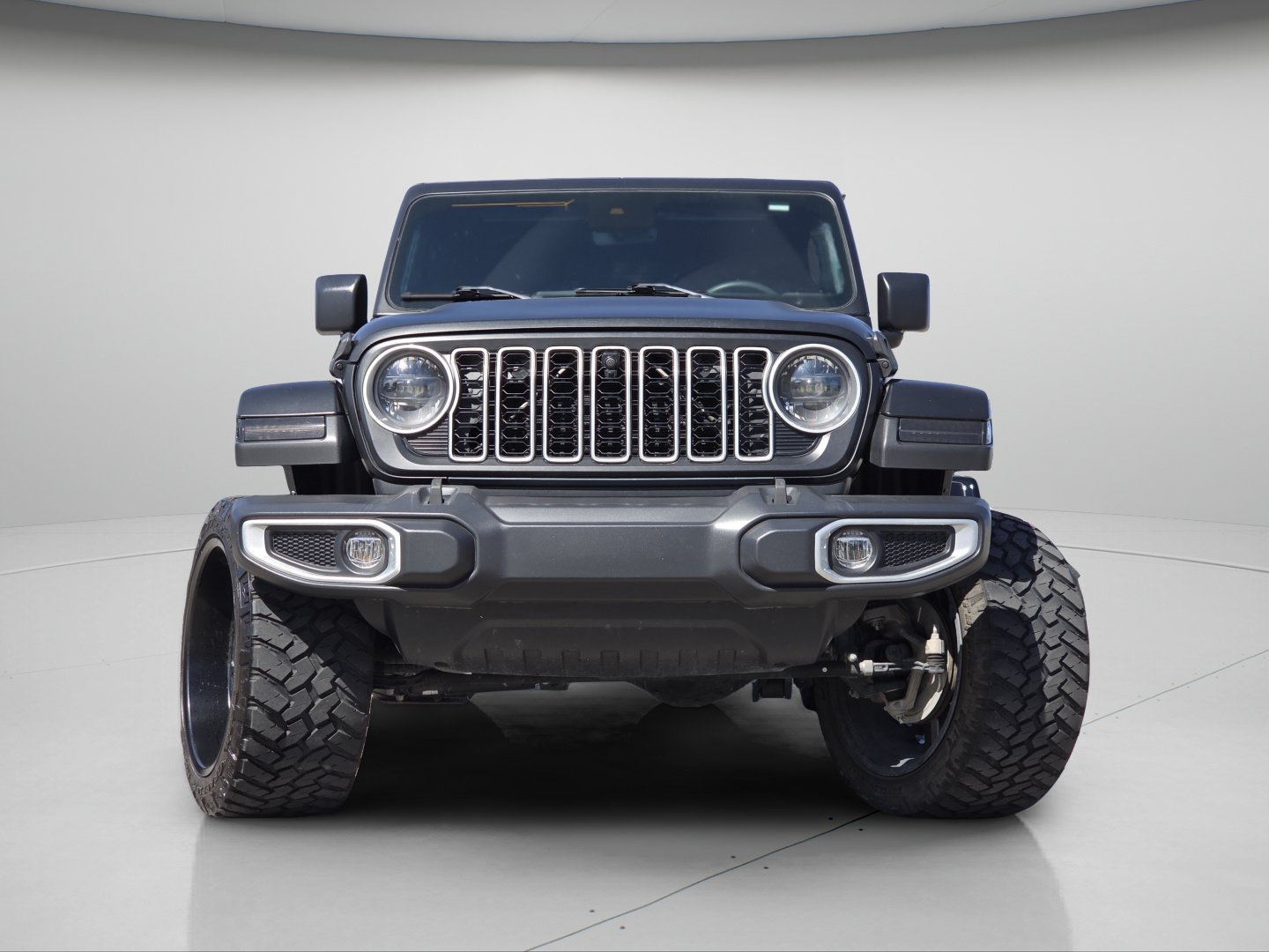 Used 2024 Jeep Wrangler Unlimited Sahara w/ Technology Group AWD/4WD image 3