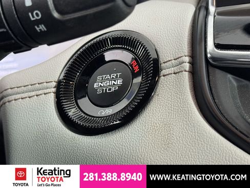 Used 2025 Jeep Compass Limited AWD/4WD image 29