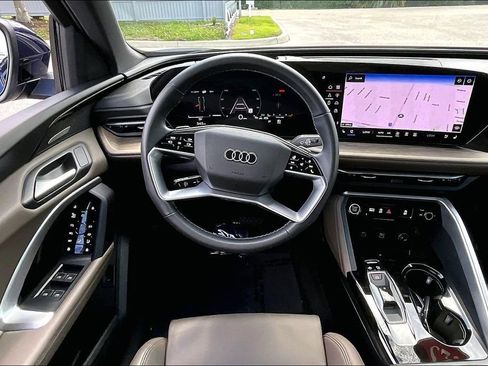 Certified 2025 Audi Q5 Premium Plus w/ Premium Plus AWD/4WD image 19