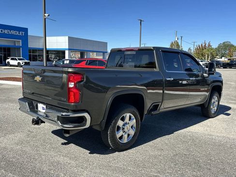 Used 2022 Chevrolet Silverado 2500 LTZ w/ LTZ Plus Package image 4