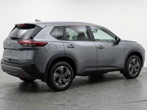 Used 2025 Nissan Rogue SV AWD/4WD image 9