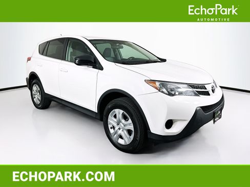 Used 2015 Toyota RAV4 LE FWD image 1