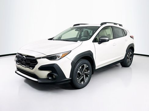 Used 2024 Subaru Crosstrek 2.0i Premium AWD/4WD image 3