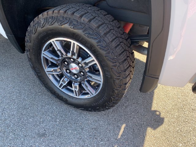 Certified 2026 GMC Sierra 1500 AT4 AWD/4WD image 10