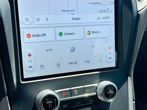 Used 2022 Ford Edge ST-Line image 16