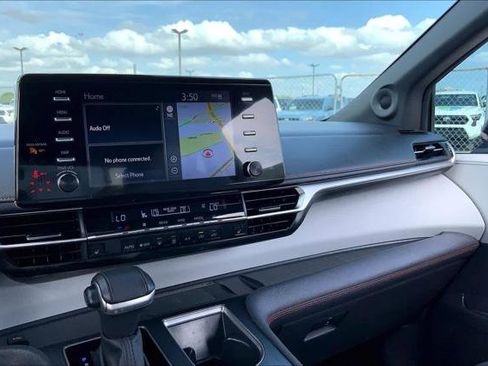 Certified 2023 Toyota Sienna XSE w/ XSE Plus Package image 35