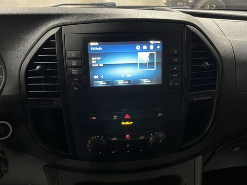 Used 2023 Mercedes-Benz Metris Passenger image 23
