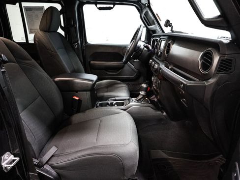 Used 2020 Jeep Gladiator Sport w/ Quick Order Package 24S image 21