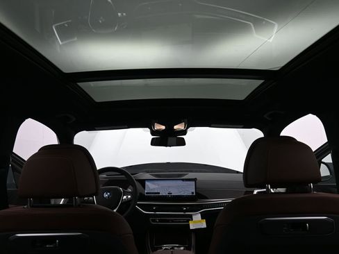 New 2026 BMW X5 xDrive50e AWD/4WD image 17