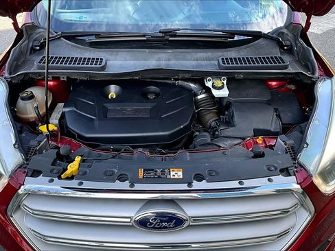 Used 2018 Ford Escape Titanium AWD/4WD image 30
