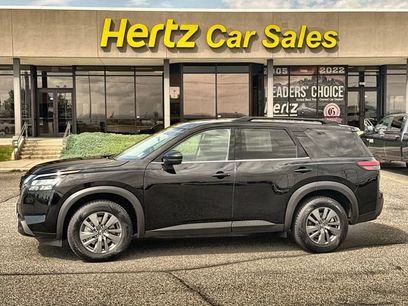 Used 2024 Nissan Pathfinder SV